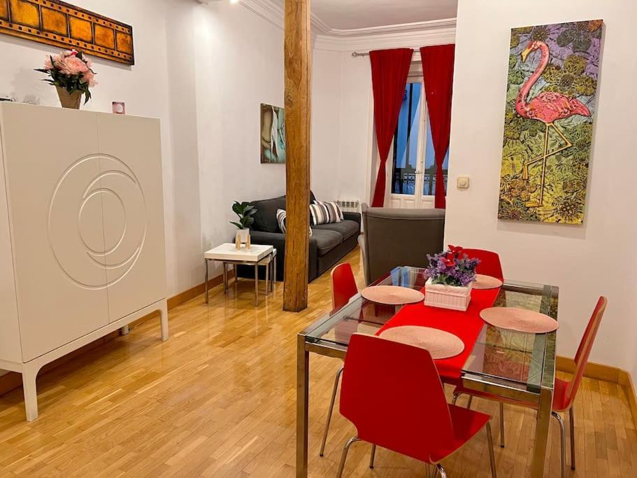 Alojamiento Entero Centro: Piso . Chueca Apartment Мадрид Екстериор снимка